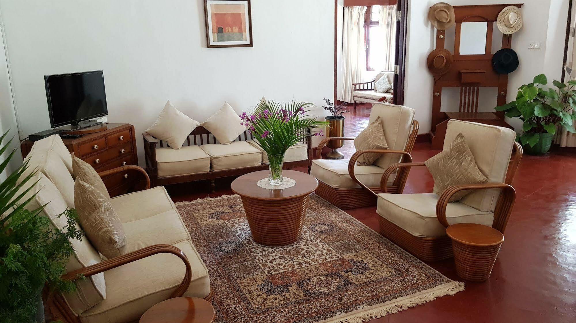 Hatale Tea Estate Bungalow Madulkele Екстериор снимка